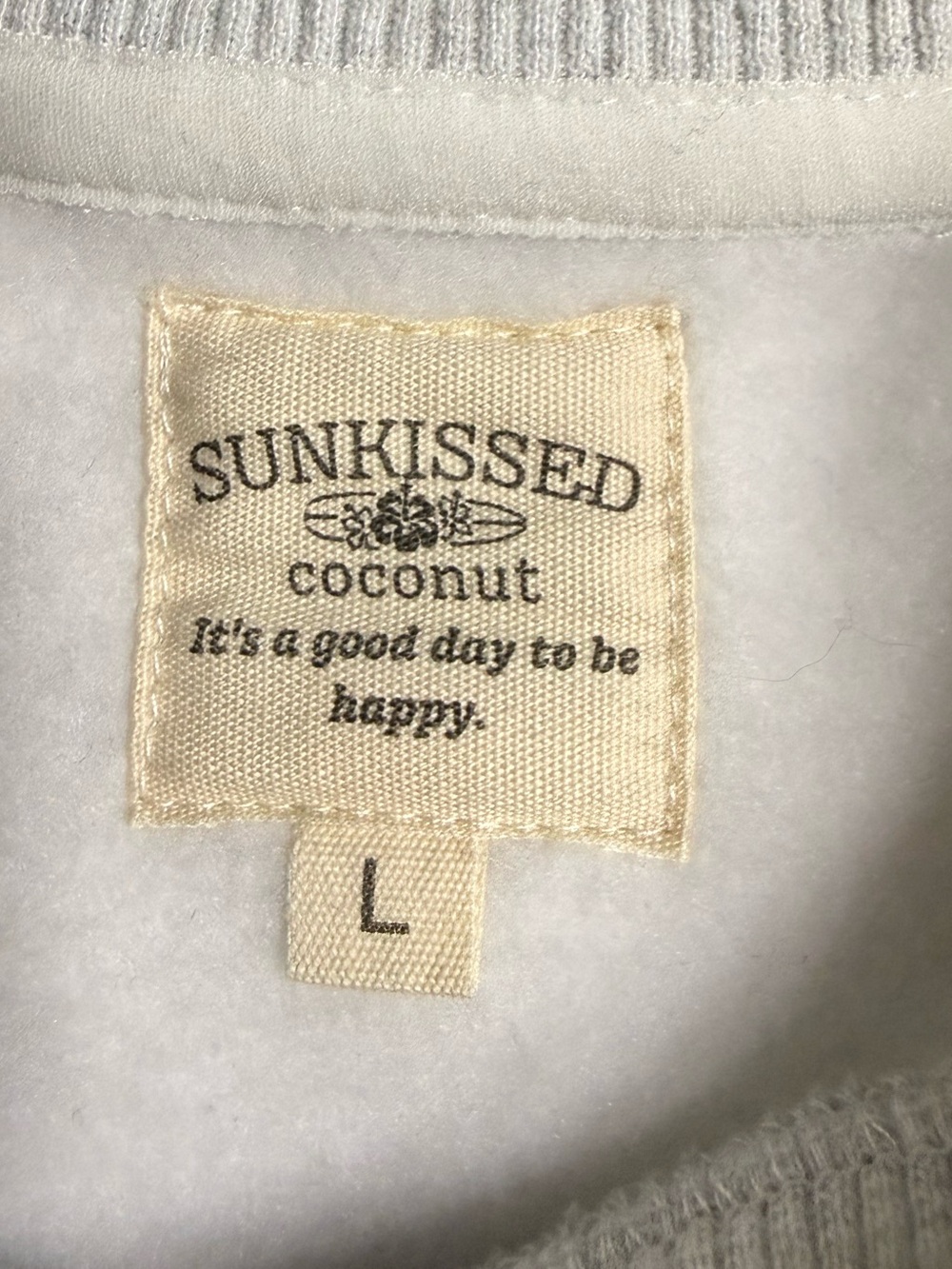 Sun-kissed Coconut Gray Crewneck Sweatshirt with Embroidered Hearts - Picture 2 of 8